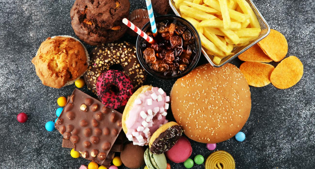 Is junkfood altijd slecht? De nuances van een gebalanceerd dieet en af en toe zondigen